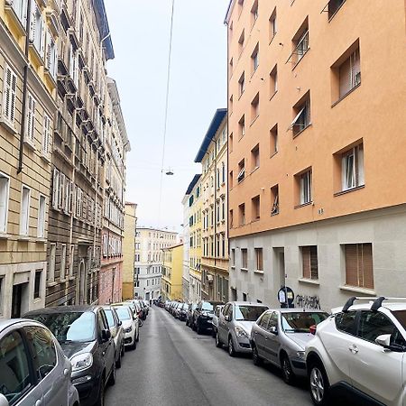 Blucavana, Casa Vacanze In Centro A 的里雅斯特 外观 照片