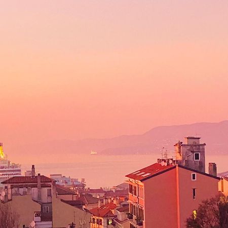 Blucavana, Casa Vacanze In Centro A 的里雅斯特 外观 照片