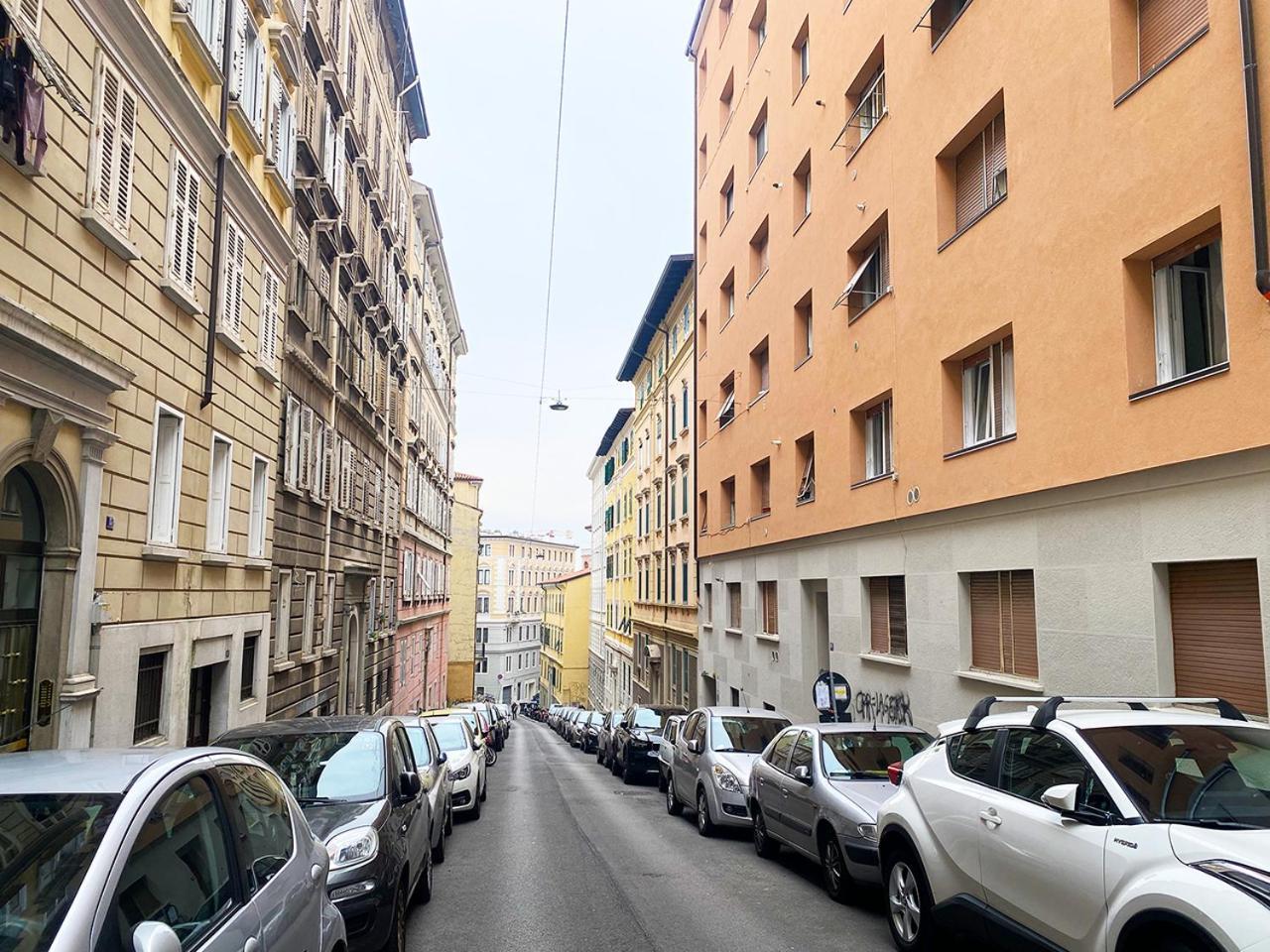 Blucavana, Casa Vacanze In Centro A 的里雅斯特 外观 照片